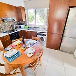 Вилла With Private Pool And Bbq Ларнака
