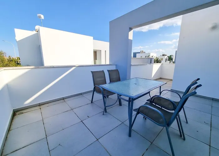 With Private Pool And Bbq Vila *