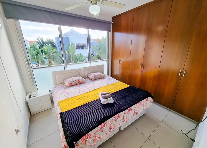 Vila With Private Pool And Bbq Larnaca